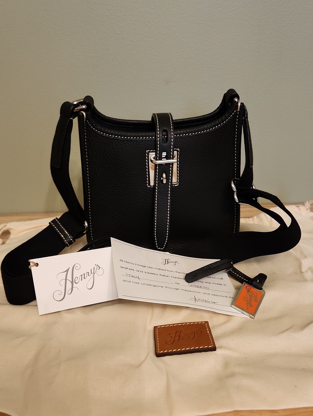 Henry's By Dooney & Bourke Black Leather Crossbody with Contrast Stitching